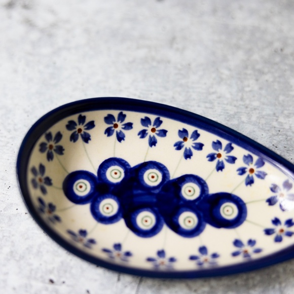Polish Pottery Spoon Rest Flowering Peacock Pattern from Zaklady Boleslawiec 5" - Picture 2 of 8